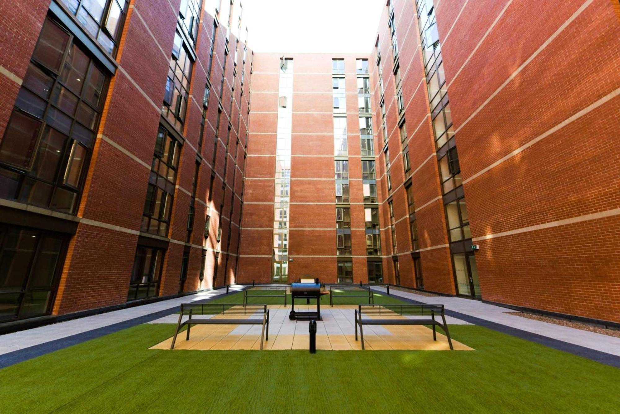 벨파스트 For Students Only At Great Patrick Street 아파트 외부 사진